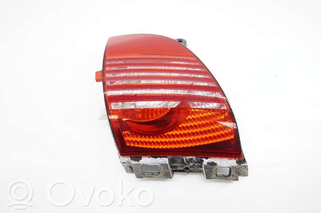 Peugeot 2008 I Reverse light 