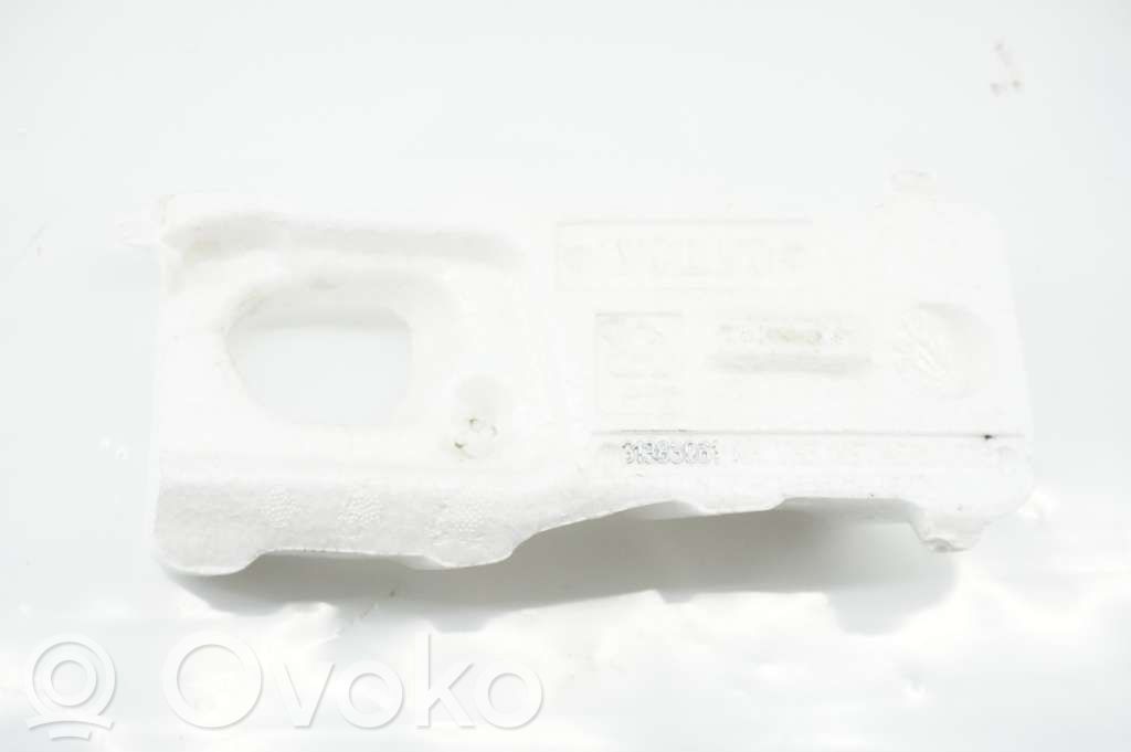 Volvo V40 Front bumper foam support bar 