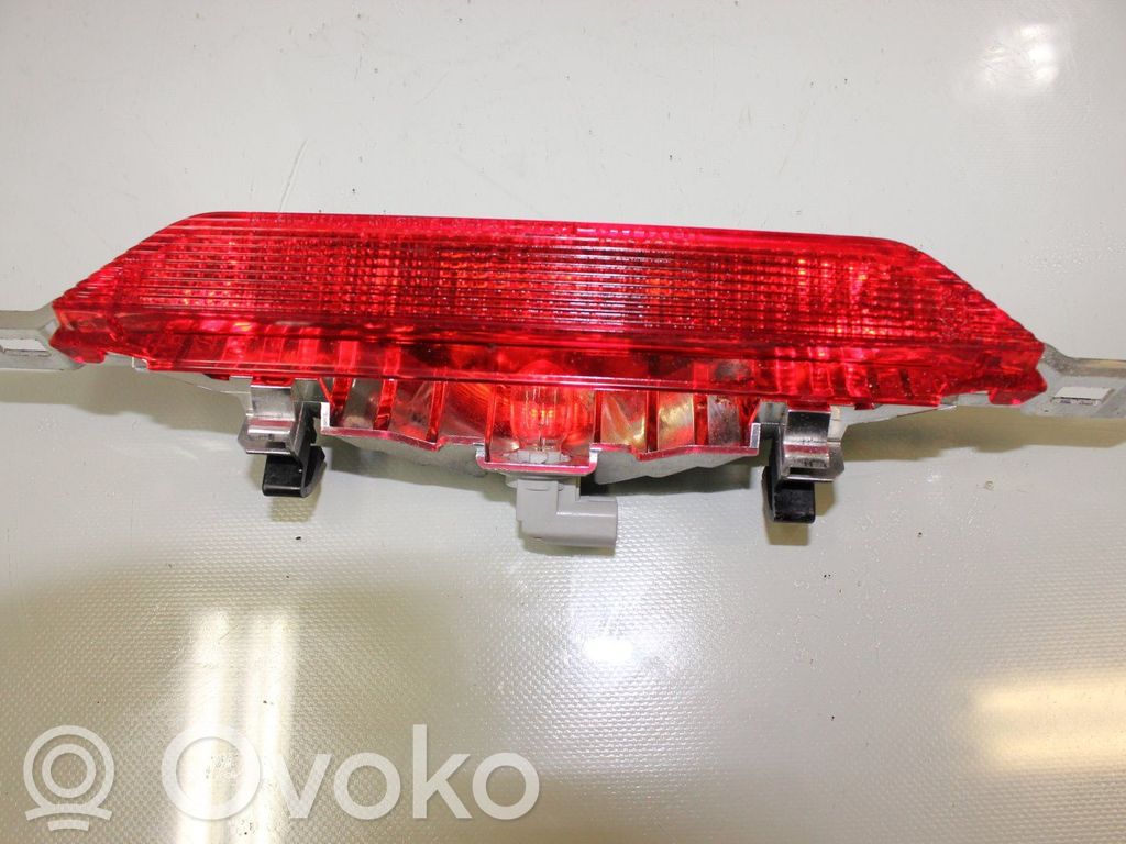 Toyota Corolla E120 E130 Third/center stoplight 