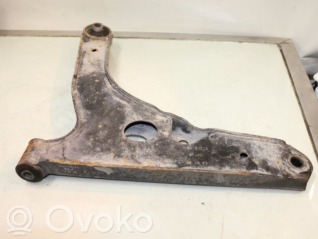 Front lower control arm/wishbone   6C113A052FB