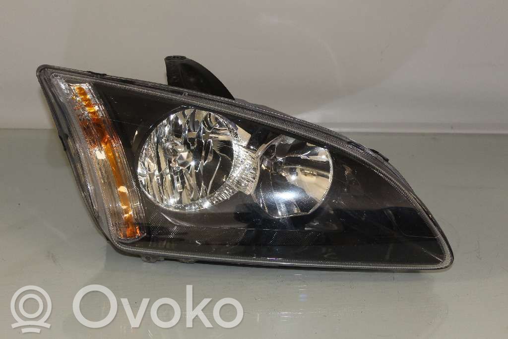 Ford Focus Headlight/headlamp 