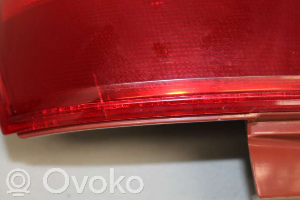 Mazda 5 Luz trasera/de freno 
