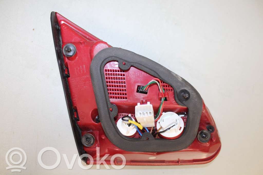 KIA Ceed Tailgate rear/tail lights 