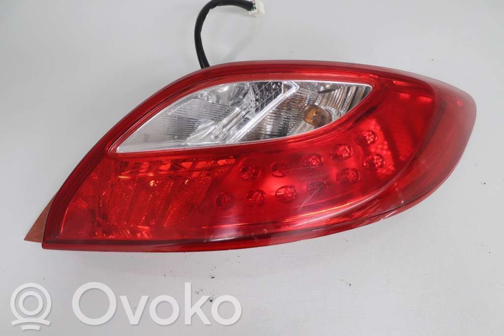 Mazda 2 Takavalot 