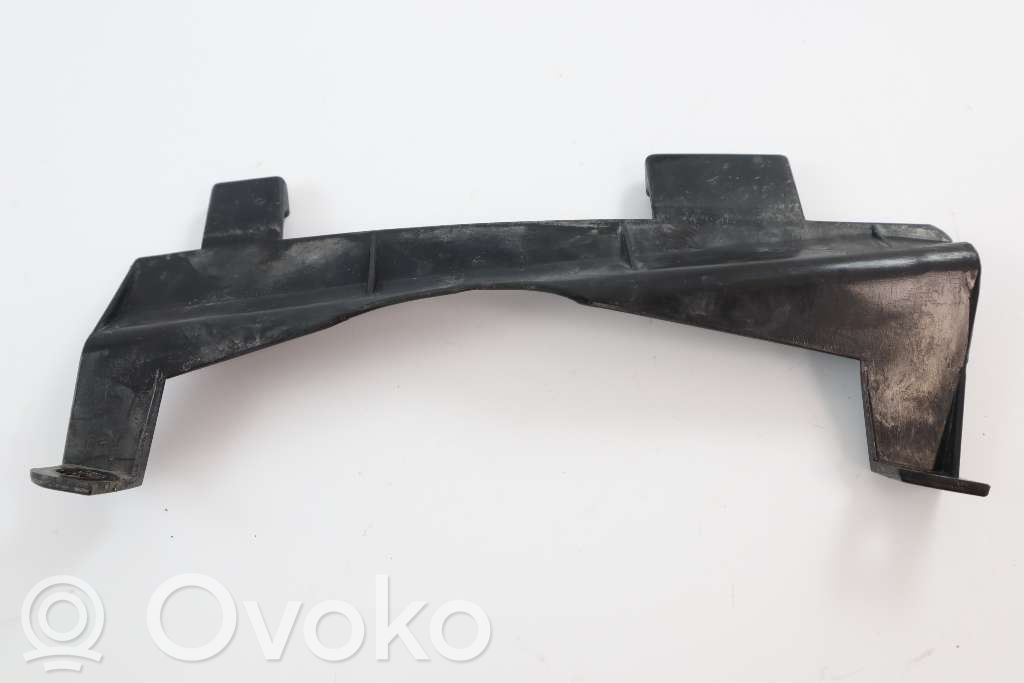 Volvo V70 Headlight/headlamp mounting bracket 