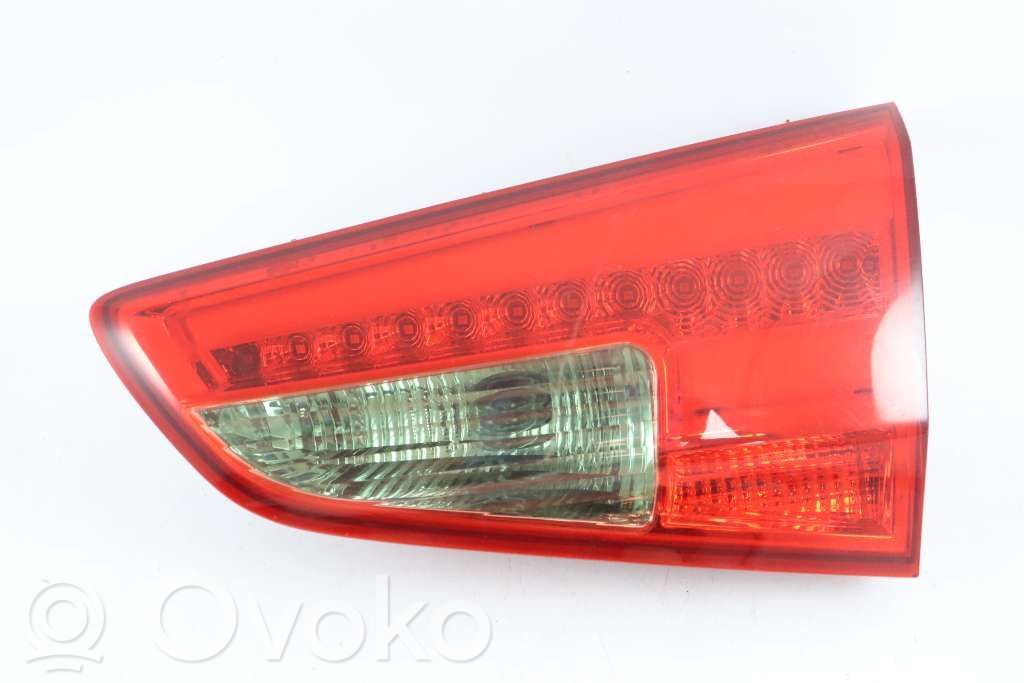 KIA Ceed Takaluukun takavalot 