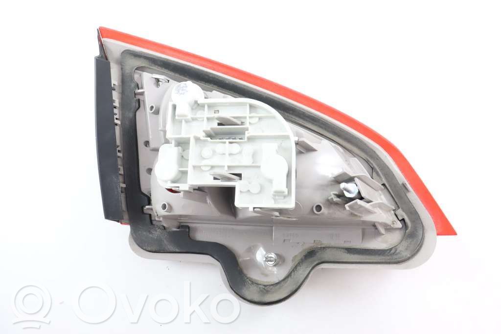 Ford Mondeo MK IV Luci posteriori del portellone del bagagliaio