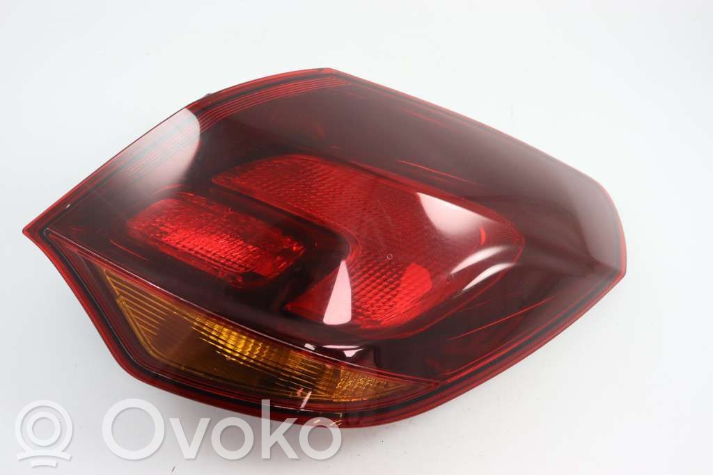 Opel Astra J Lampă spate în caroserie 