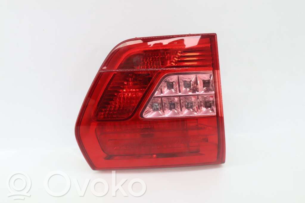 Citroen C5 Galinis žibintas dangtyje 