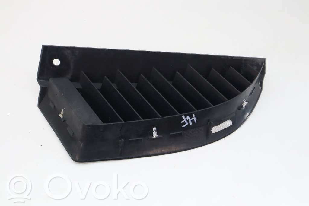 Mitsubishi Colt Grilă inferioară bară față 