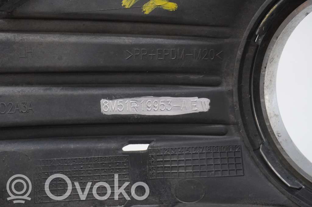 Ford Focus Etusumuvalon ritilä 