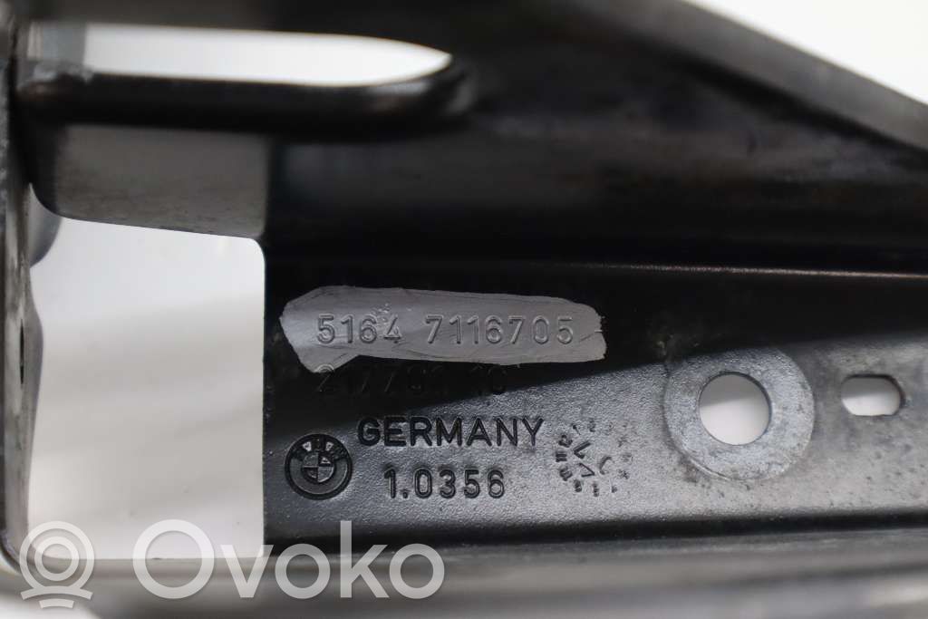 BMW 3 E92 E93 Ylempi jäähdyttimen ylätuen suojapaneeli 