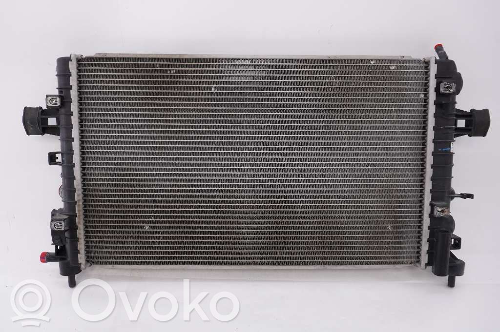 Opel Astra H Radiatore di raffreddamento 