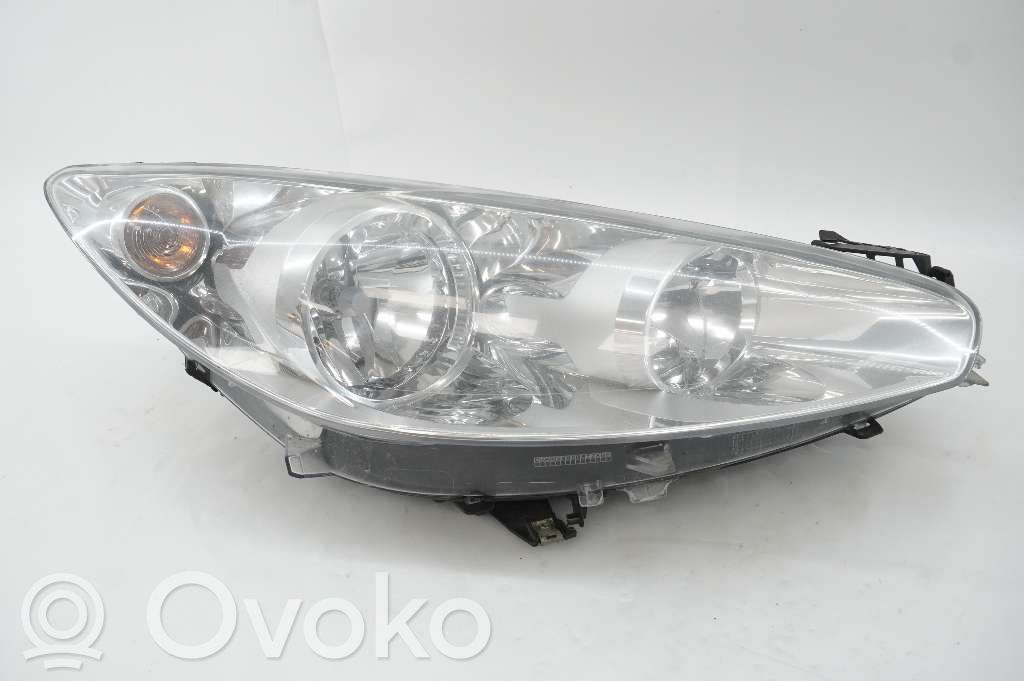 Peugeot 308 Lampa przednia 
