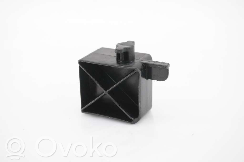 Volvo S60 Radiator support slam panel bracket 