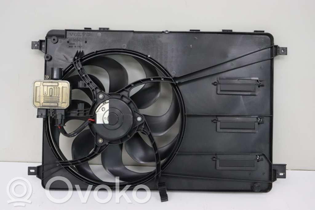 Volvo V40 Elektryczny wentylator chłodnicy 