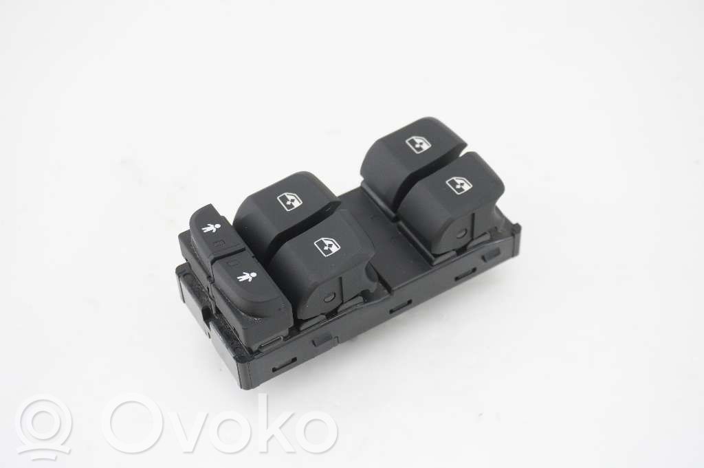 Audi A3 S3 8V Electric window control switch 