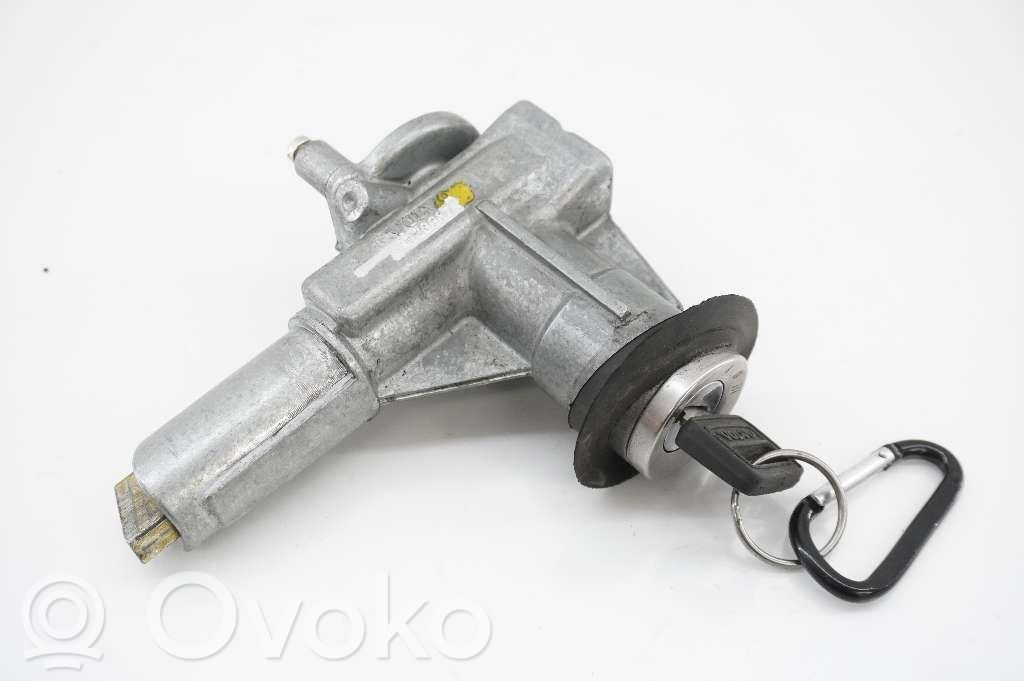 Volvo 740 Užvedimo spynelė 