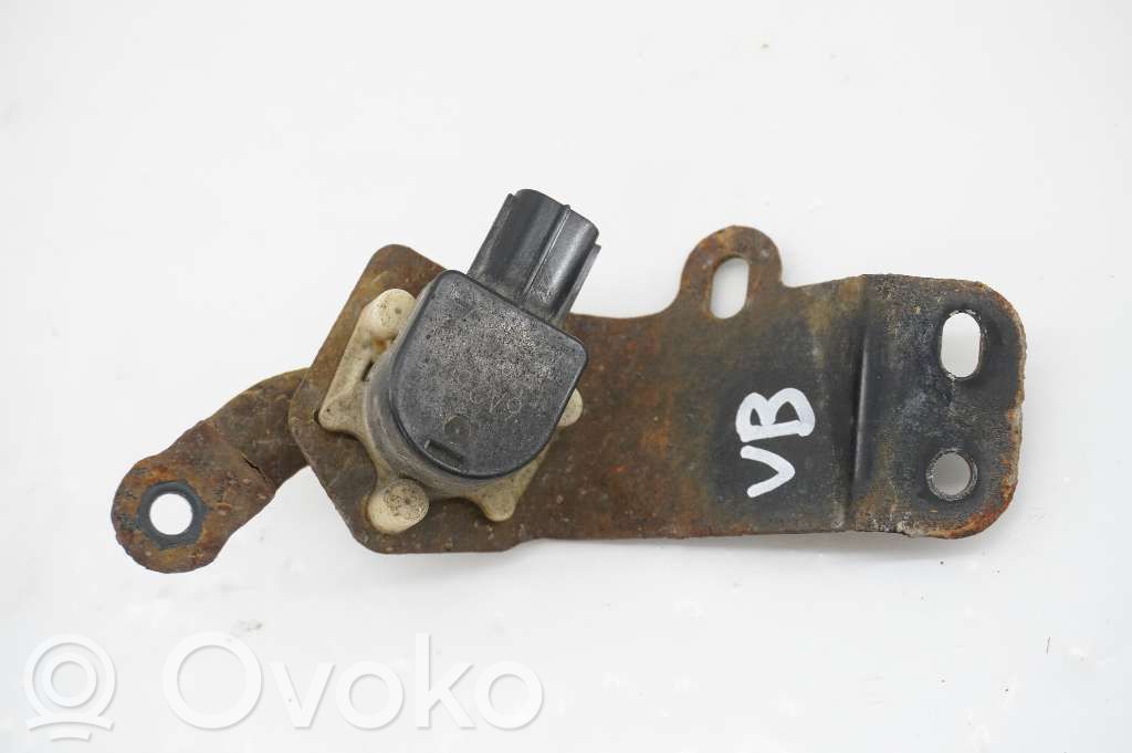 Toyota RAV 4 (XA40) Czujnik poziomowania świateł osi przedniej 