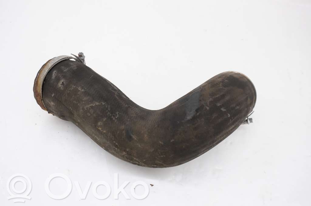 Välijäähdyttimen letku   31370209