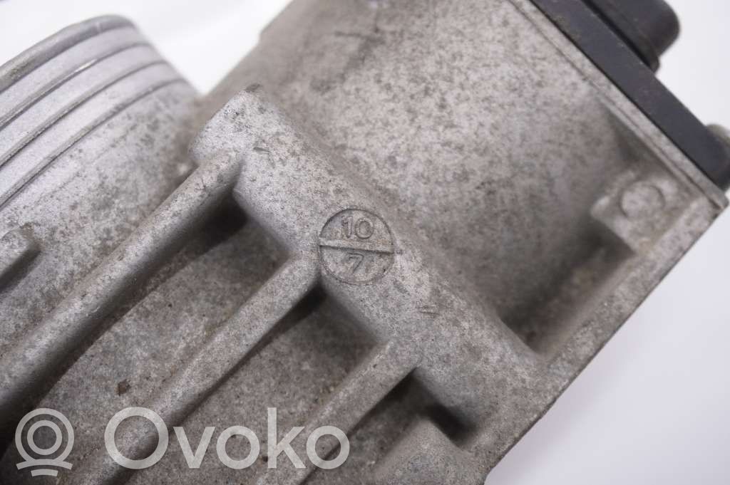 Volvo S70  V70  V70 XC Droseļvārsts 