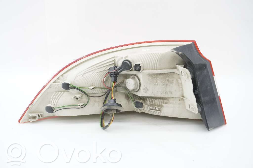 Lampa tylna   3T5945112,3T5945096
