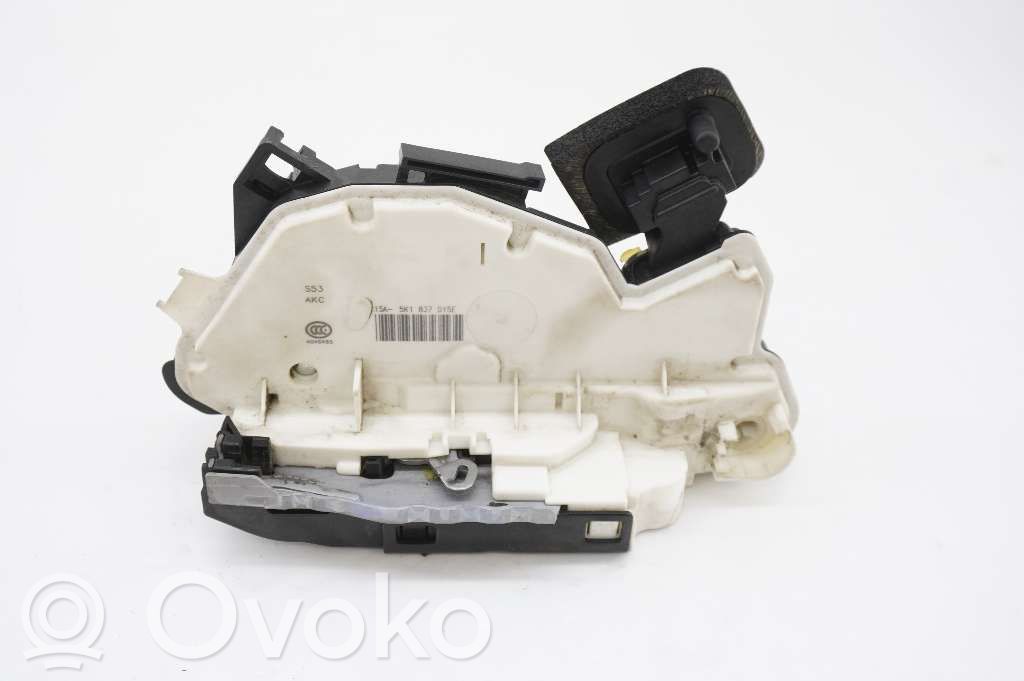 Volkswagen Golf VII Etuoven lukko