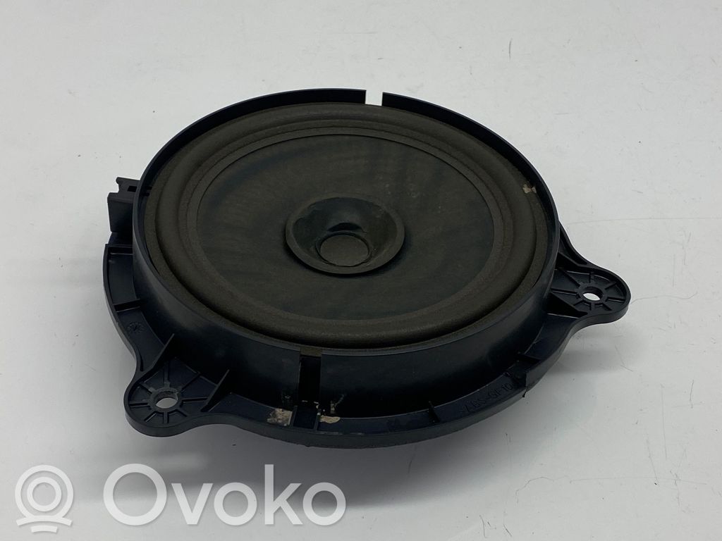 Nissan Qashqai Front door speaker 