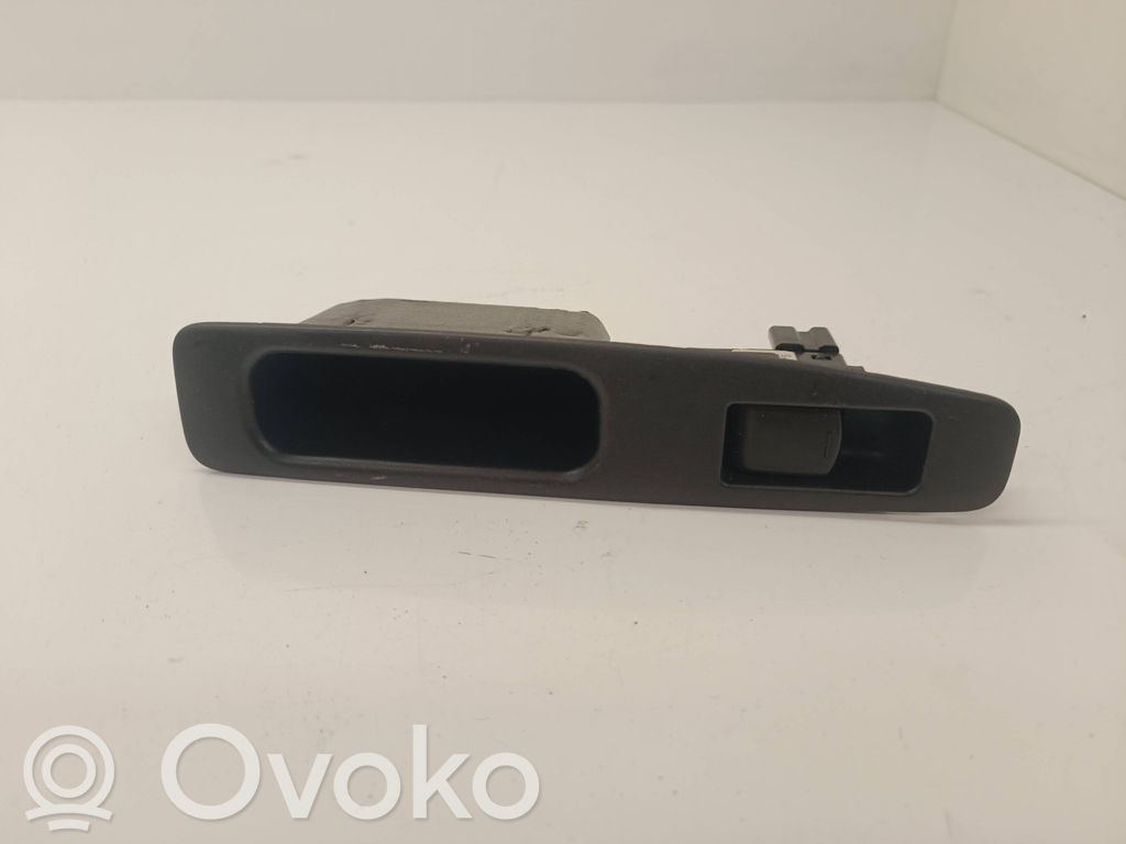 Nissan Qashqai Electric window control switch 