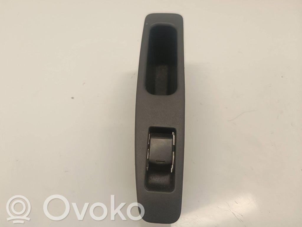 Nissan Qashqai Electric window control switch 
