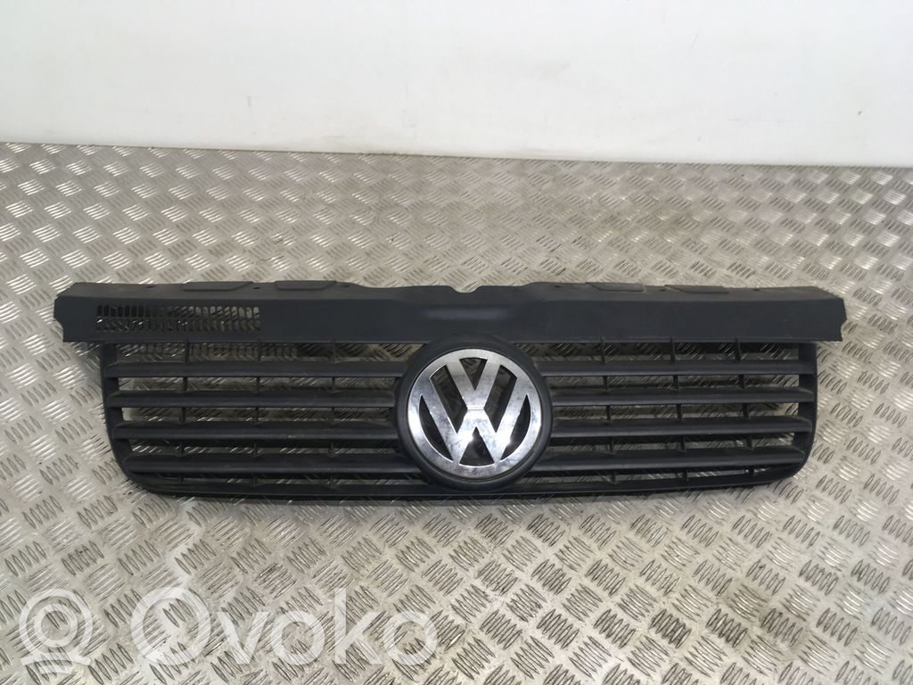 Volkswagen Multivan T5 Griglia superiore del radiatore paraurti anteriore 