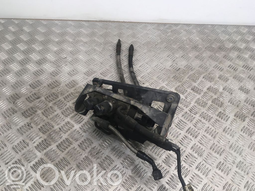 BMW 7 E65 E66 Active stabilizer control/valve assembly 