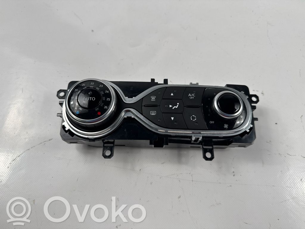 Renault Clio IV Climate control unit 