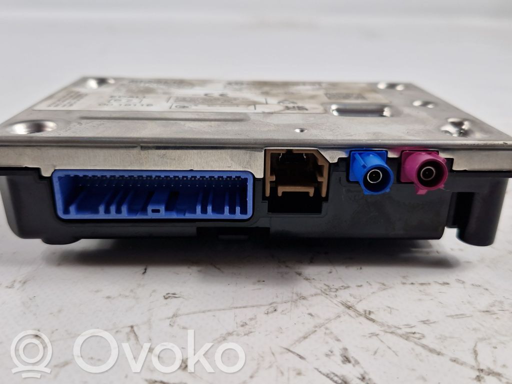 Dacia Logan III Aerial antenna amplifier 