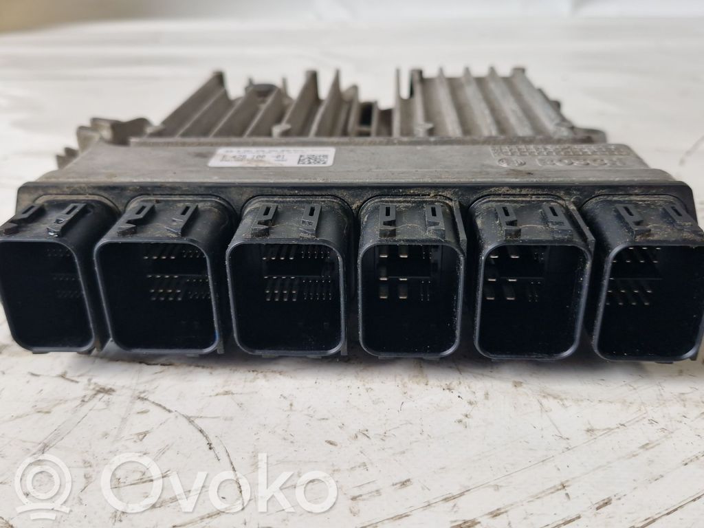 BMW 5 G30 G31 G38 Engine control unit/module 