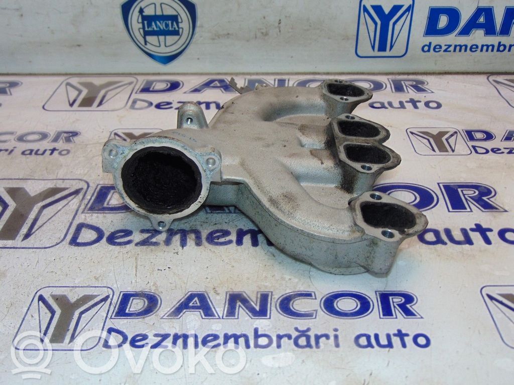 Volkswagen Golf V Colector de admisión 