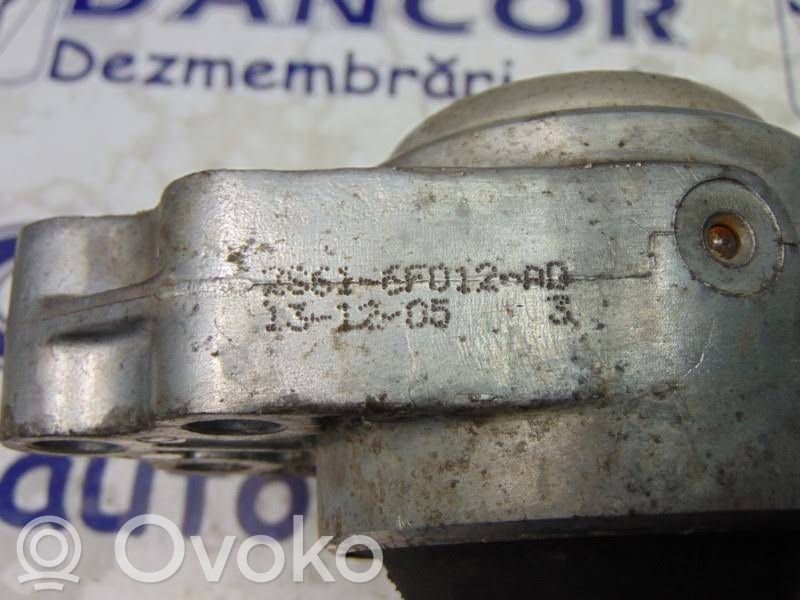 Ford Fusion Engine mount bracket 