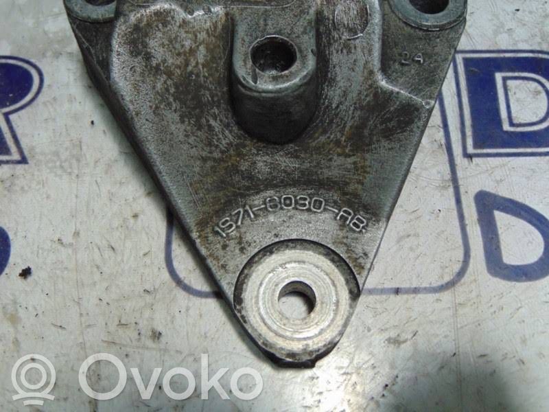 Ford Mondeo Mk III Engine mounting bracket 