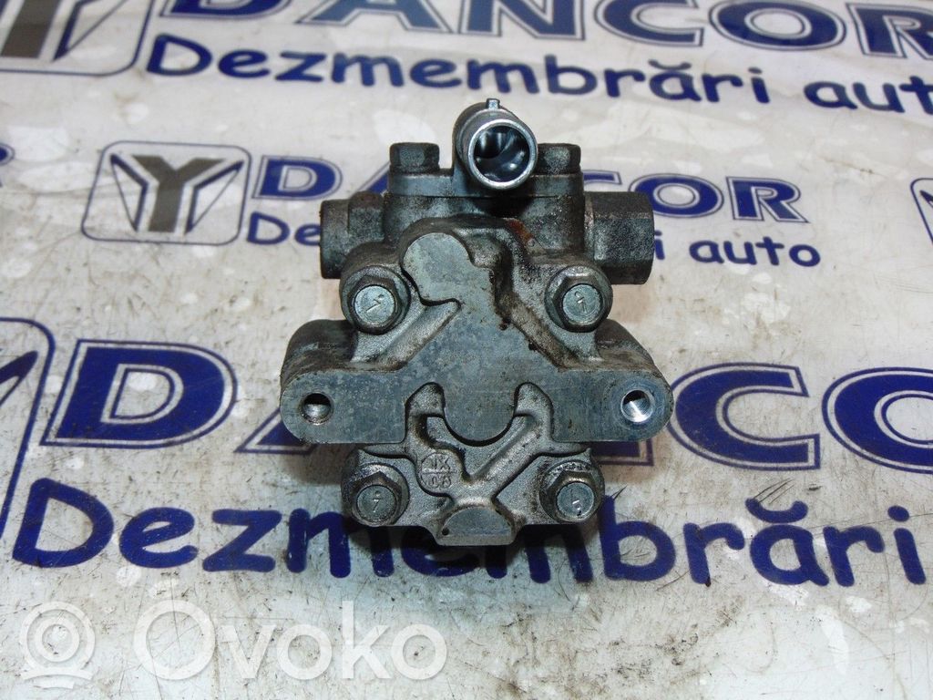 Nissan NV400 Power steering pump 