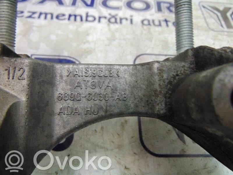 Ford Galaxy Engine mounting bracket 