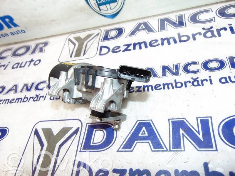 Renault Master III Wischermotor 