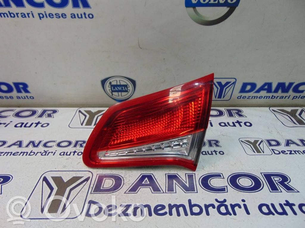 Citroen C4 II Tailgate rear/tail lights 