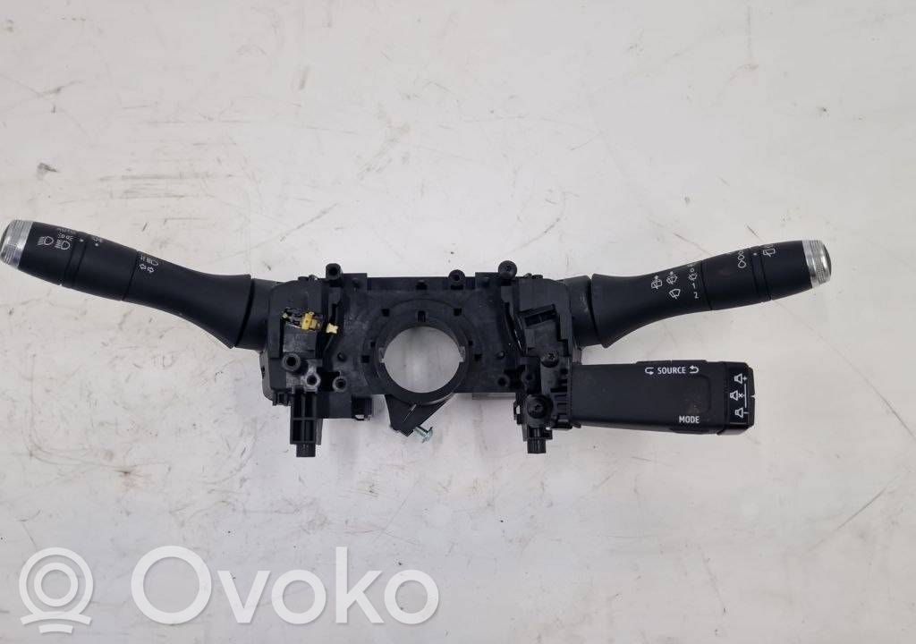 Renault Clio V Interruptor/palanca de limpiador de luz de giro 
