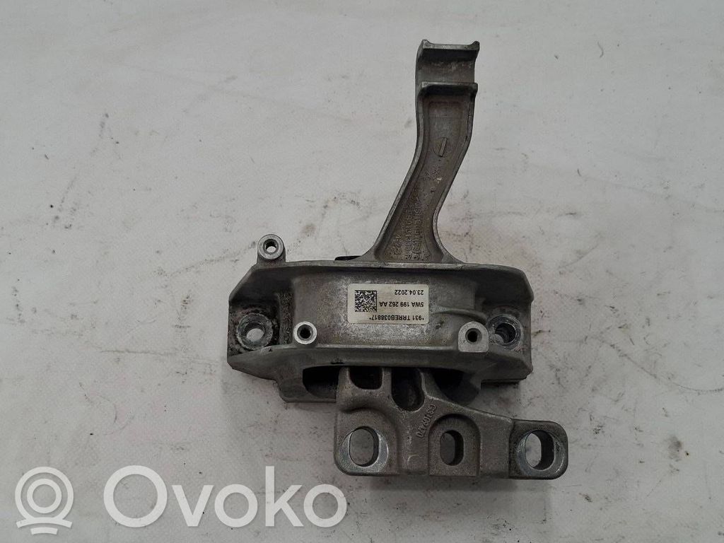 Skoda Karoq Engine mount bracket 