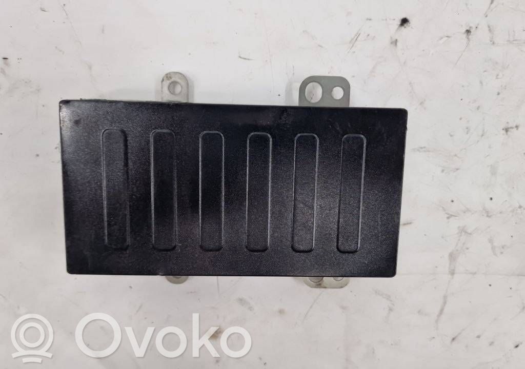 Ford Focus Wireless charging module 