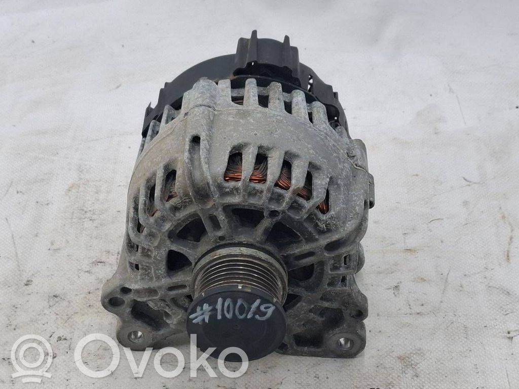 Audi A4 S4 B9 Ģenerators 