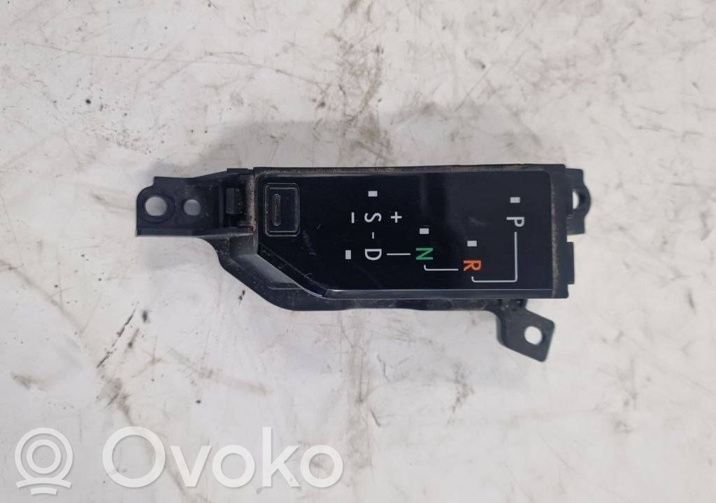 Lexus NX Indicador selector de marchas 
