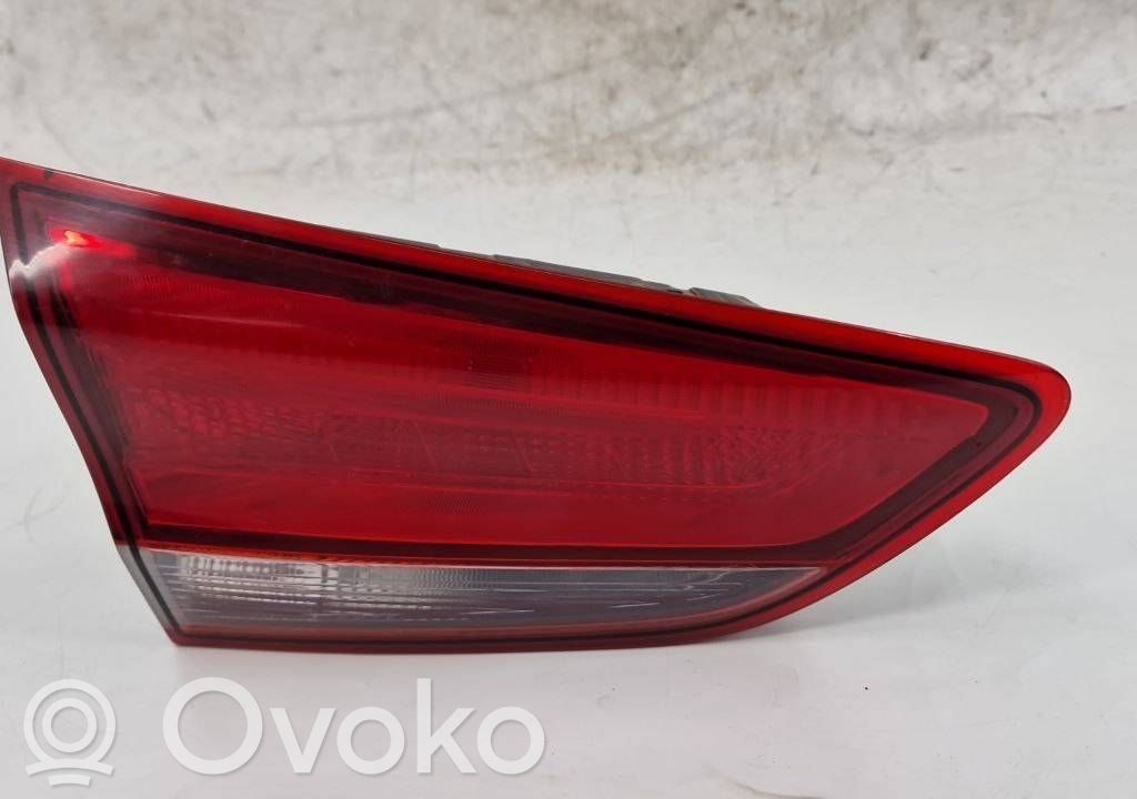 Hyundai i30 Takaluukun takavalot 