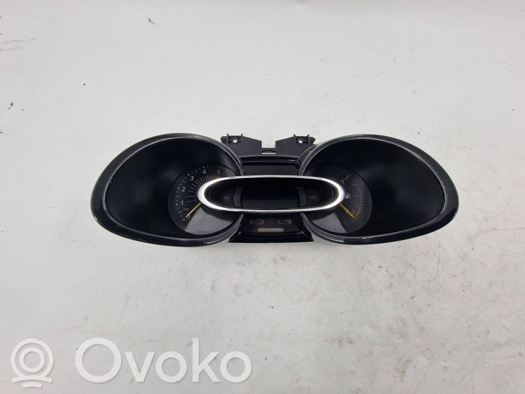 Renault Clio IV Speedometer (instrument cluster) 