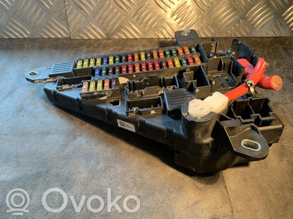 BMW 5 E60 E61 Fuse module 